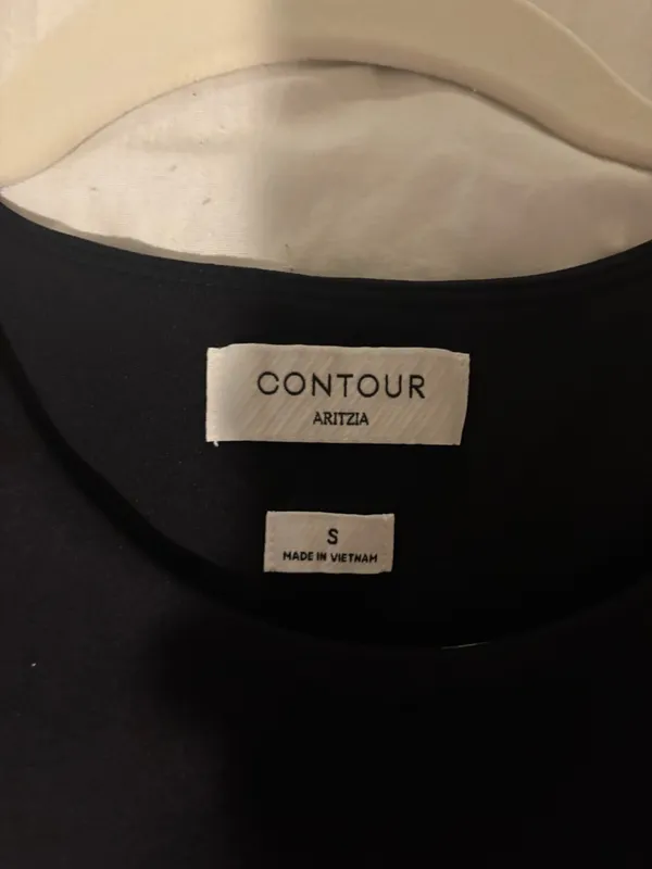 Aritzia Dress Black - Image 2