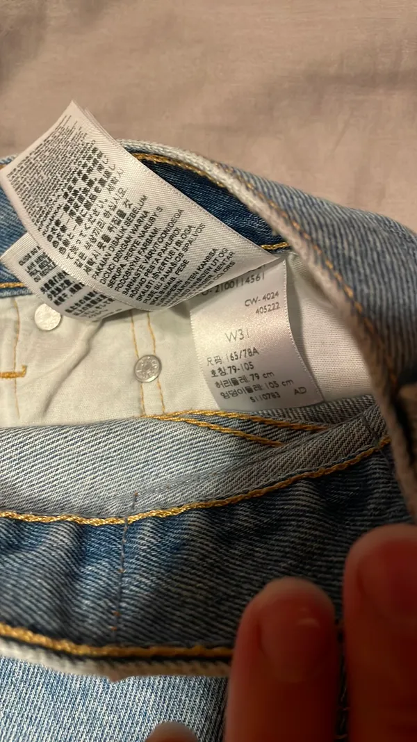 Levi’s 501 Jean Shorts - Image 3
