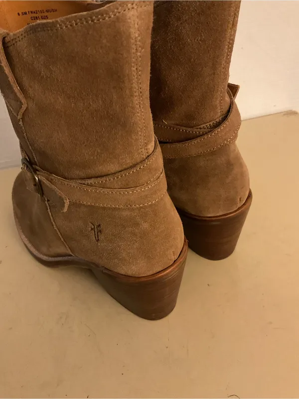 Frye Women's Suede Chelsea Heeled Boots US 6.5 - Image 7