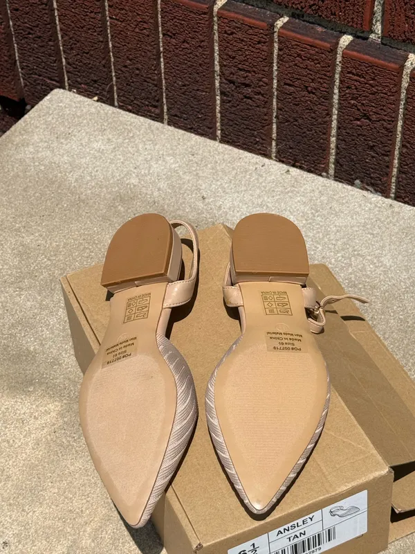 Journee Collection Flats Collection - Image 3