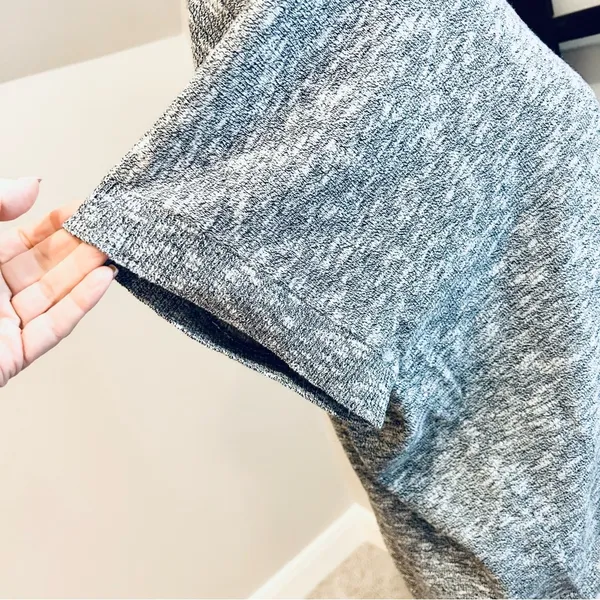 Madewell Gray Heather V-Neck Short Sleeve Sweater Medium - Image 7