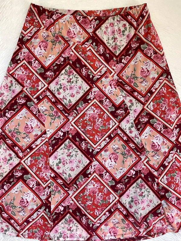 Y2K boho Luna Floral pink and red Patchwork midi skirt - Image 7