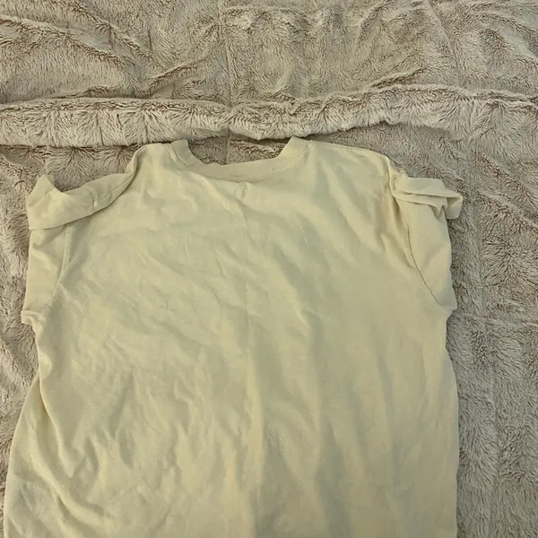 American Eagle tshirt- small - Image 3