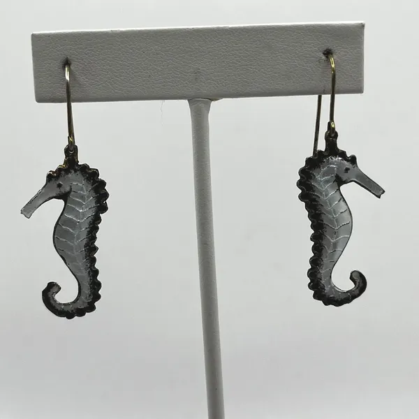 Vintage Style White Black Seahorse Drop‎ Earrings Silver Tone Nautical Coastal - Image 2