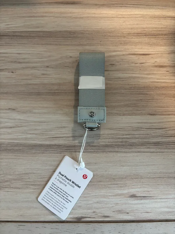 NWT Lululemon Dual Pouch Wristlet Strap - Image 4
