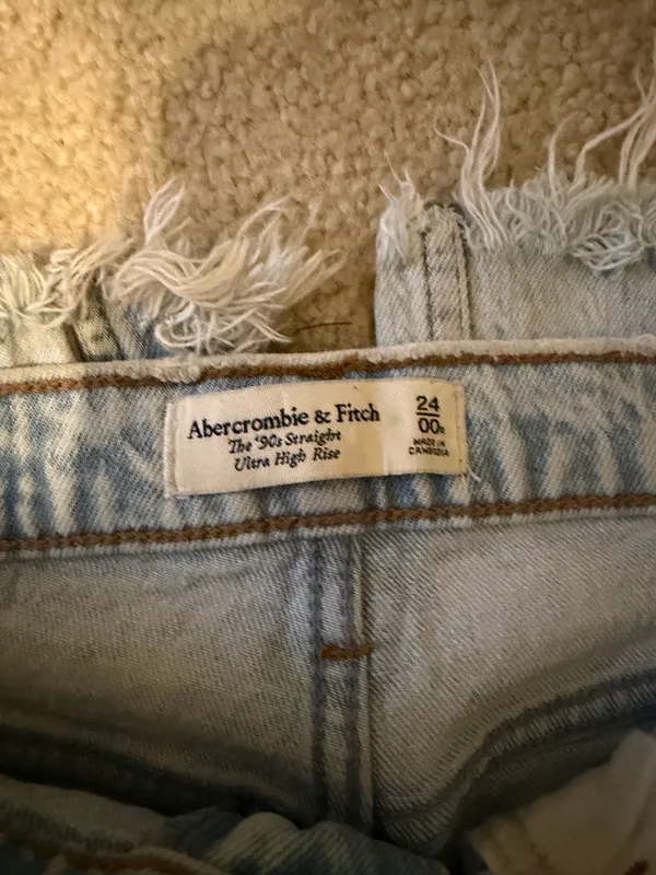 Abercrombie Jeans 90s Ultra High-Rise Straight - Image 3