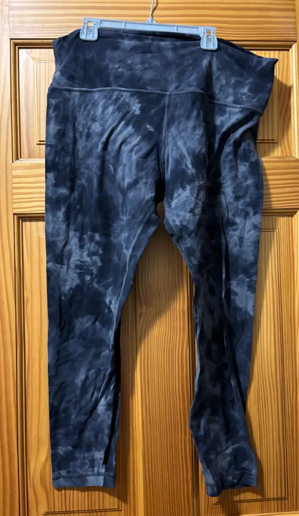 Lululemon Leggings Align 25" Camo Black - Image 2