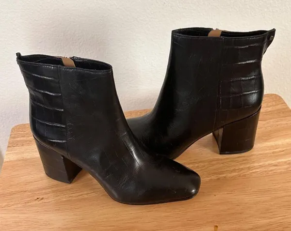 Franco Sarto Croc Embossed Leather Ankle Boots Block Heel Side Zipper Size 7 - Image 7