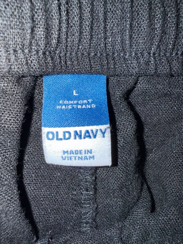 Old Navy Women's Casual Black Elastic Waistband Pocket Shorts - Image 9