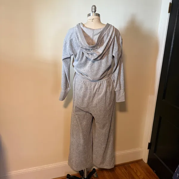Anthropologie Grey Velour Lounge Jumpsuit - Image 5