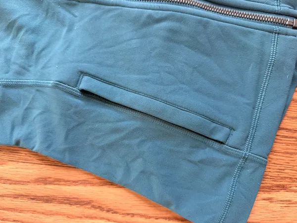 Lululemon Jacket Full-Zip - Image 2