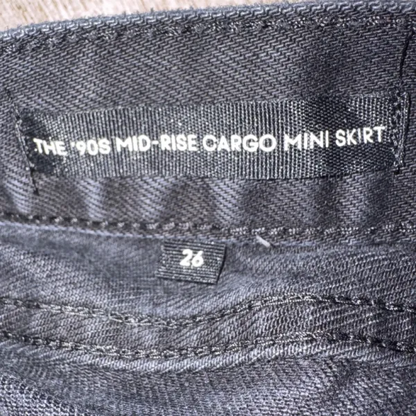Denim Forum Aritzia The 90s Mid-Rise Cargo Mini Skirt Washed Black Size 26 - Image 4