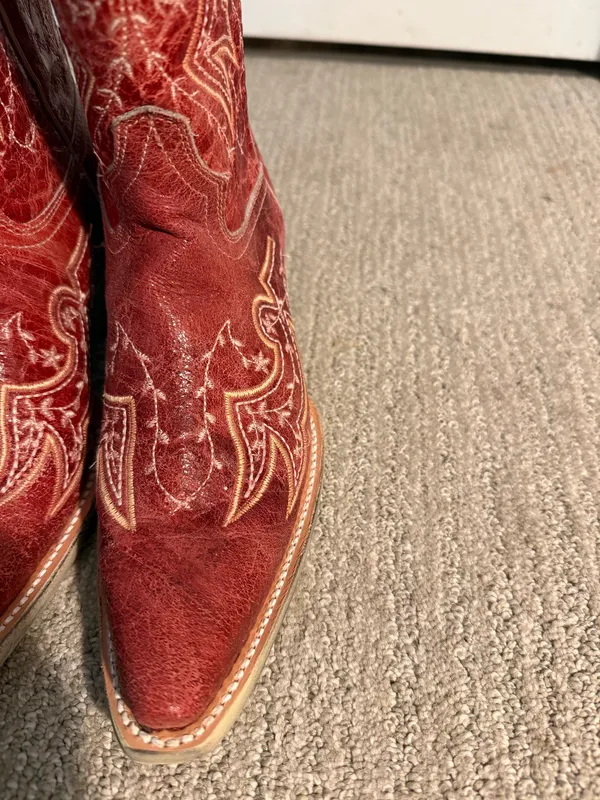 Red cowgirl boots Size 8.5 - Image 3