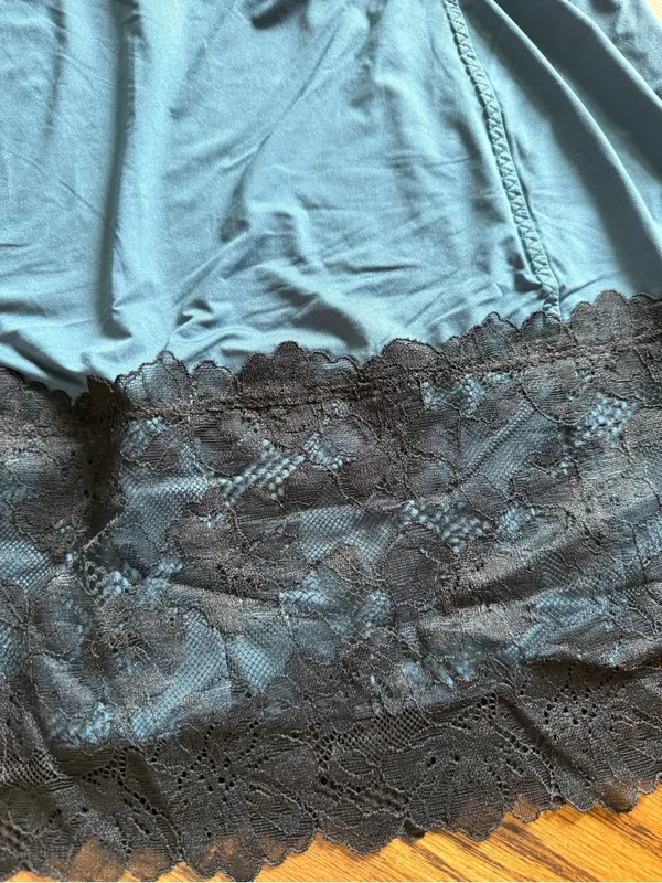 Free People Intimately NWT Party Crashers Slip Skirt with Black Lace Trim $50 XS - Image 3