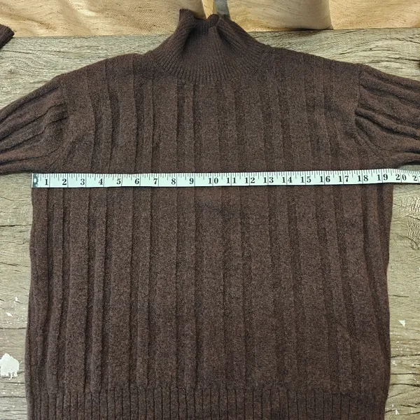 J.Crew‎ Ribbed Mockneck Sweater. Size XS. - Image 3