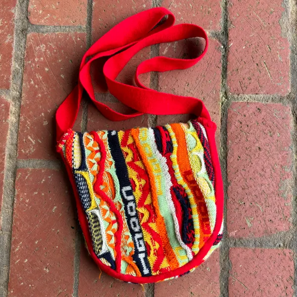 Vintage 90s/Y2K Textured Knit Crossbody Bag - Image 3
