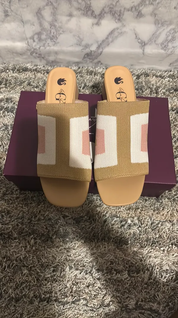 Women’s Colorblock Block Heel Slide Sandals – Size 8 - Image 8