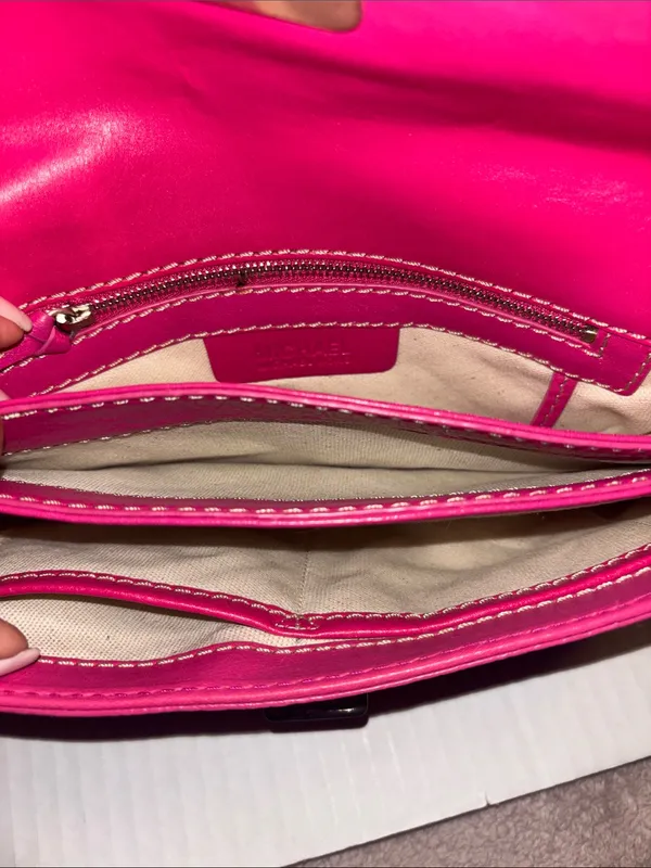 Michael Kors Fuchsia Pink Leather Shoulder Bag Silver Chain Handle And Lock - Image 7