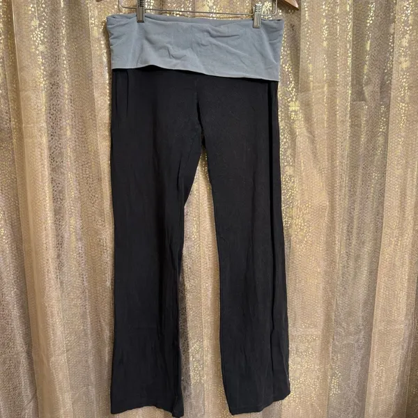 Vintage PINK Victorias Secret Gray Pink Sequin Bling Foldover Flare Pants Large - Image 2