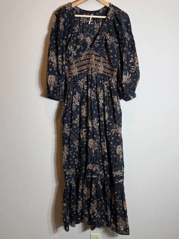 Free People Golden Hour Floral Maxi Dress Women's XS Black Ruffle Smocked Boho - Image 8