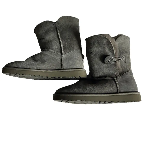 UGG Australia Bailey Button Grey Sheepskin Winter Boots 5803 Women's Size 8 - Image 12
