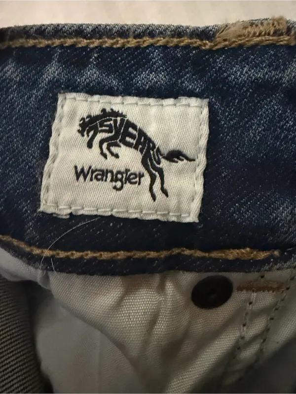 Wrangler Women's Blue Wide Leg Jeans - Medium Denim Wash - Image 4