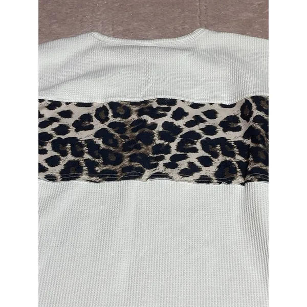 Size M Thermal Waffle Top Long Shirt‎ Leopard Print Bin11 - Image 7