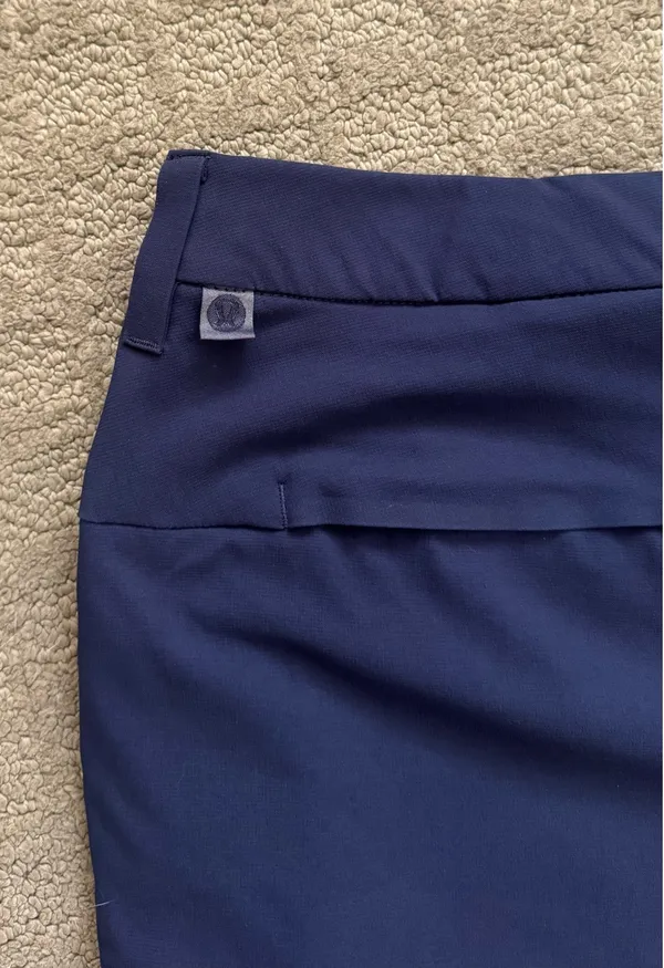 Lululemon Men’s Shorts - Image 3