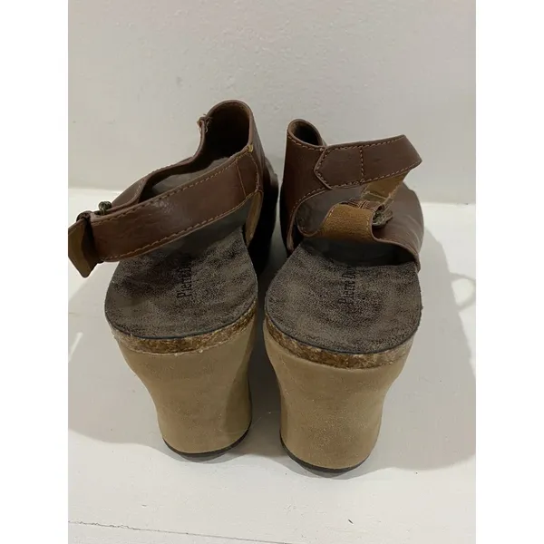 Pierre Dumas Brown VEGAN distressed Platform Wedge Open Toe Sandals Women's sz 9 - Image 4