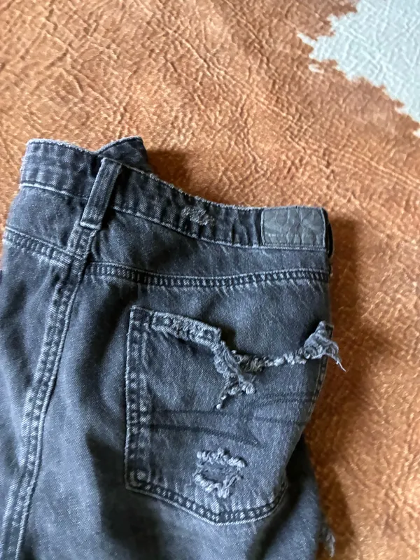 Womens Black Distressed Denim High Waisted Shorts American Eagle mom shorts Size 10 Button is sideways for a different look - Image 3