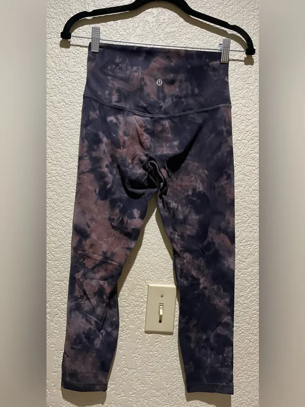 Lululemon Align Diamond Dye High-Waist Crop 23” Leggings grey pink size 6 - Image 5