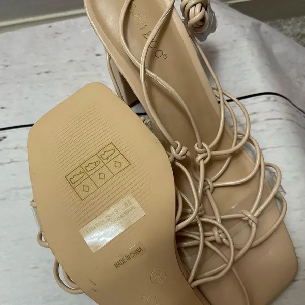 NWT designer strappy heels Tan Size 8.5 - Image 5
