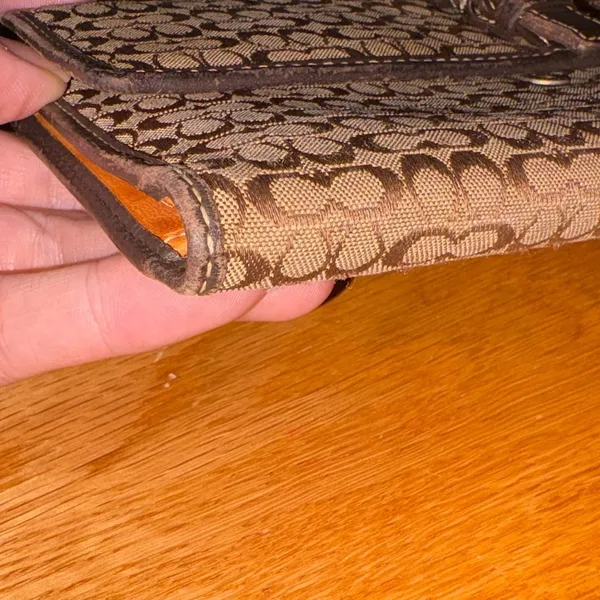 Y2K Vintage Coach Tan Monogram Snap Wallet - Image 7