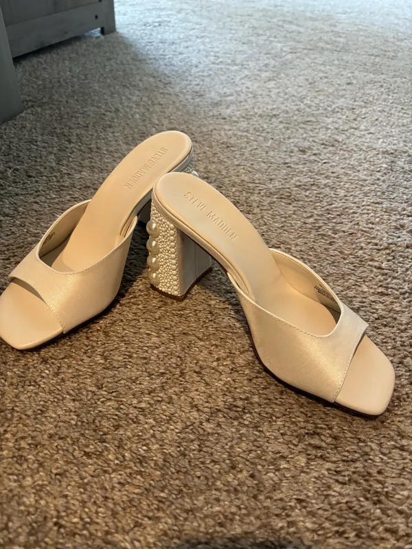 Pearl Steve Madden Heels - Image 5