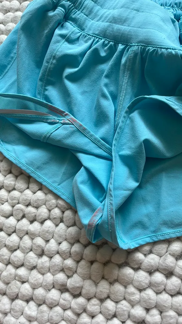 Lululemon Hotty Hot Shorts 4" High-Rise - Image 5