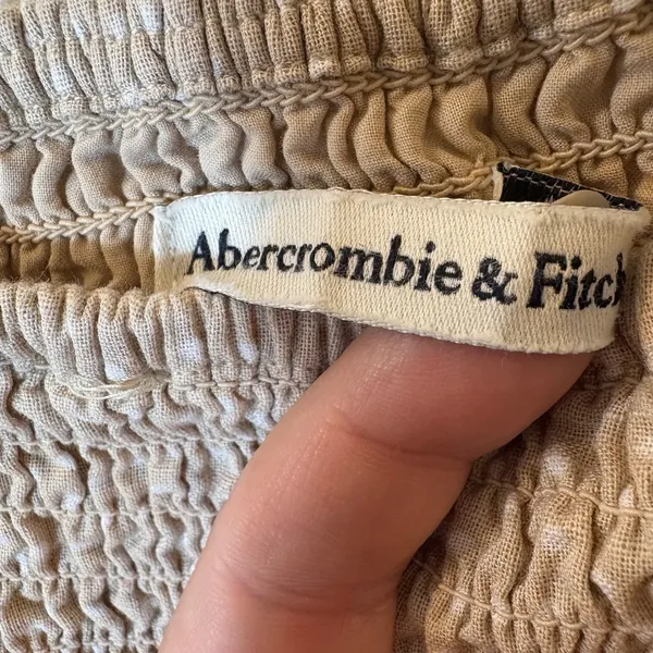 Abercrombie & Fitch Smocked Puff Sleeve Top Size XS Tan Polka Dot‎ - Image 6