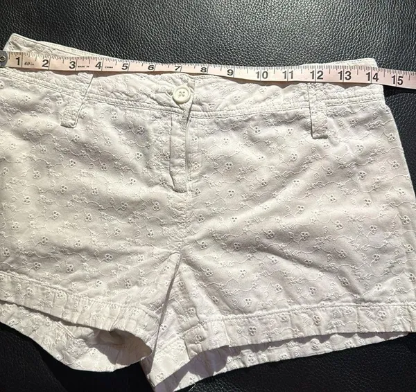 Express White Eyelet Embroidered Shorts - Image 5