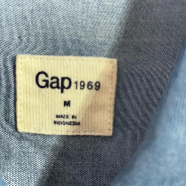 Gap chambray shirt dress size medium with pockets - Image 3