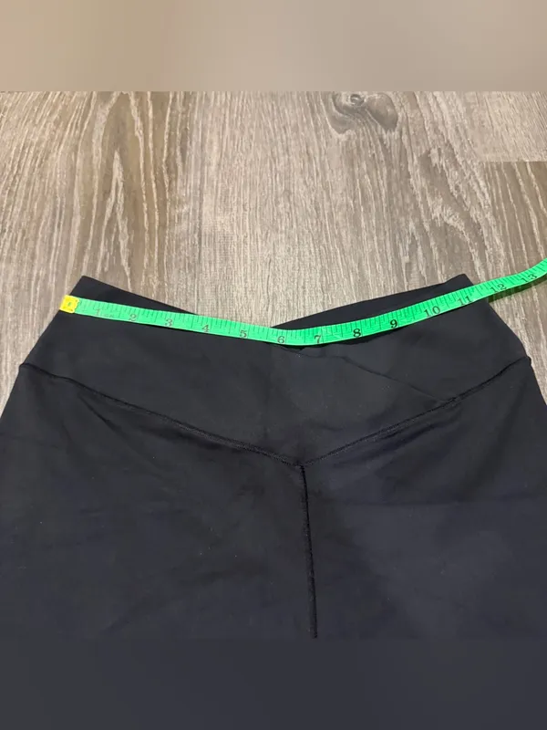 NWOT Halara Black SoftlyZero High Waisted Crossover Yoga Bike Shorts - Image 7