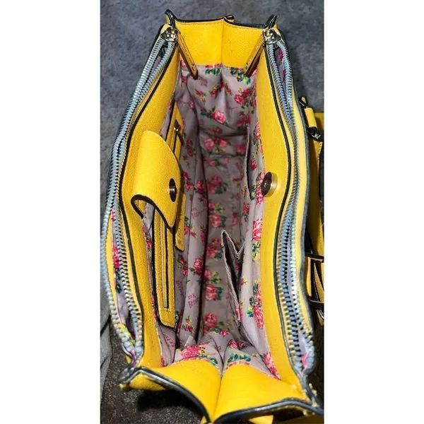 Betsey Johnson Satchel Crossbody Yellow Bag Shoulder Purse - Image 7