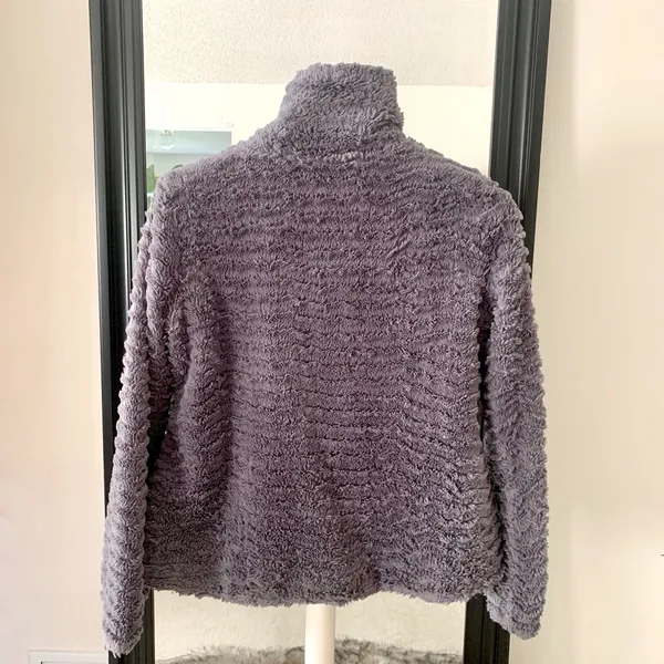 PATAGONIA Pelage Gray Faux Fur Jacket - Image 2