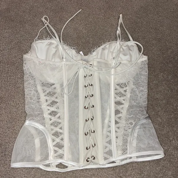 White Lace Corset Top Fits Womens Medium/Large - Image 2