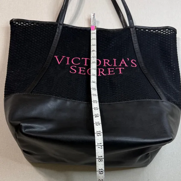 Victoria's Secret Black and Pink Mesh Tote - Image 3