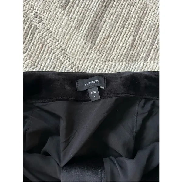 Express Medium Velvet Black Mini Skirt - Image 2