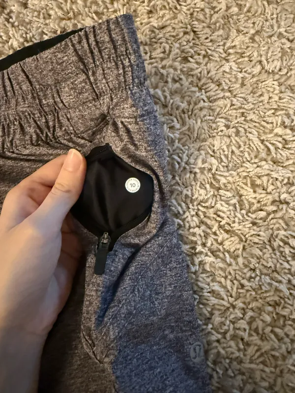 Track That Lululemon Shorts Mid-Rise grey - Image 2