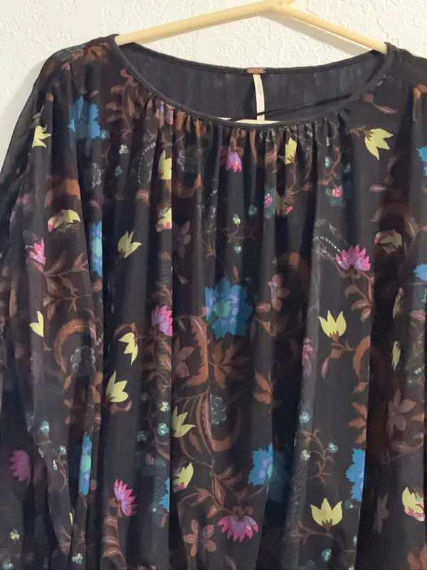 Free People Black Wildflower Floral Print Mesh Blouse Shirt Size S oversized - Image 4