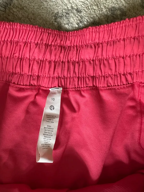 Lululemon Hotty Hot Low-Rise Lined Short 2.5" - Image 5