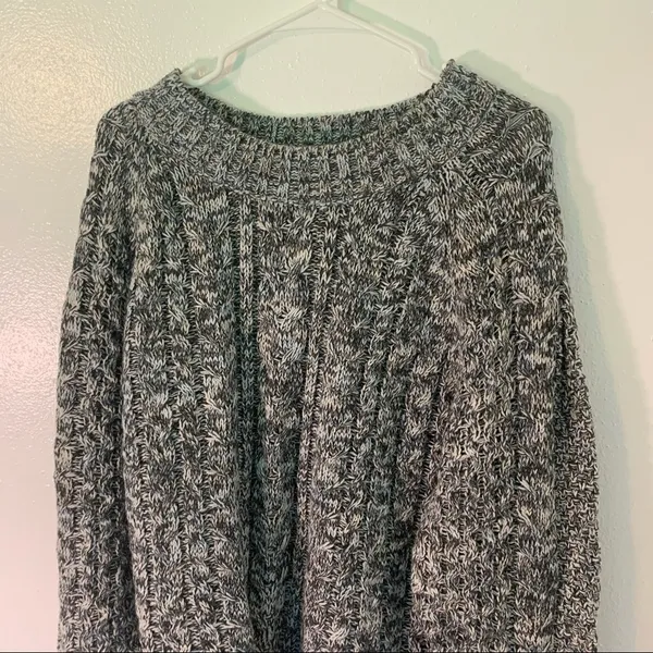 John + Jenn‎ Revolve Women's Size Large Oversized Sweater Crewneck Spanish Villa - Image 4