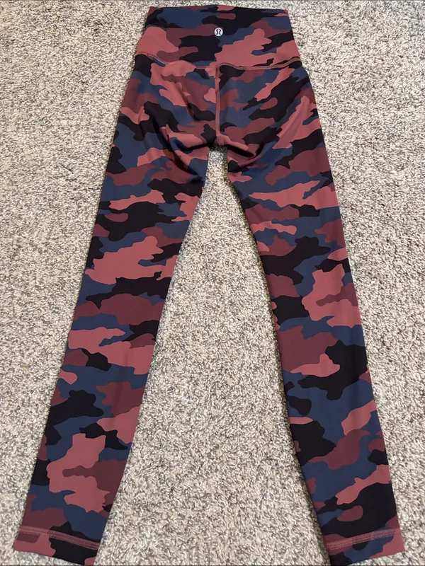 Lululemon Wunder Train High-Rise Tight 25" size 0 - Image 4