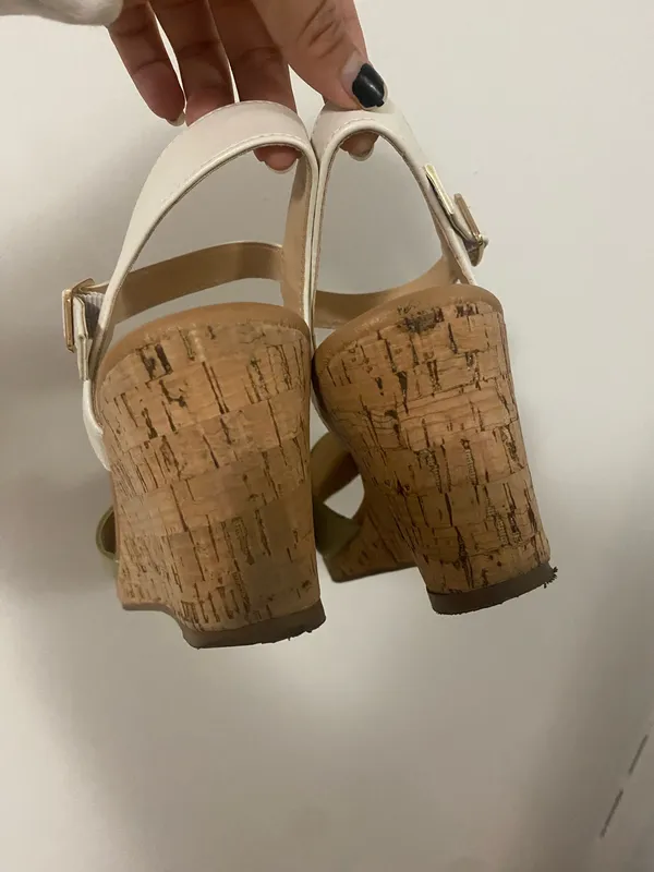 XOXO Wedge Heels With Green Buckle - Image 3